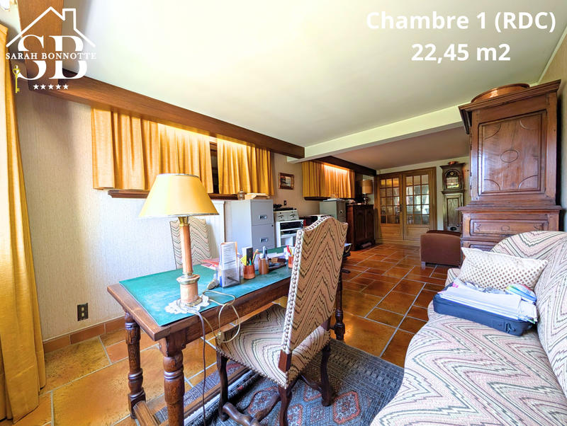 Maison - 334 m² - 10 pièces