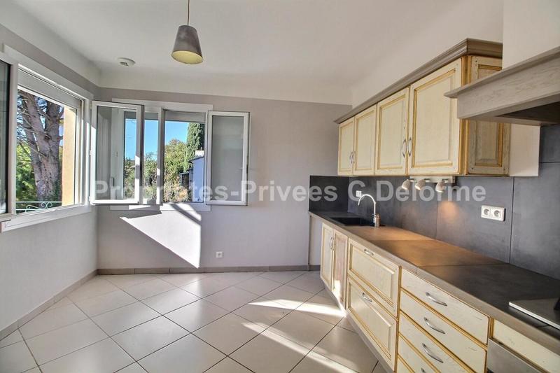 Villa - 172 m² - 7 pièces