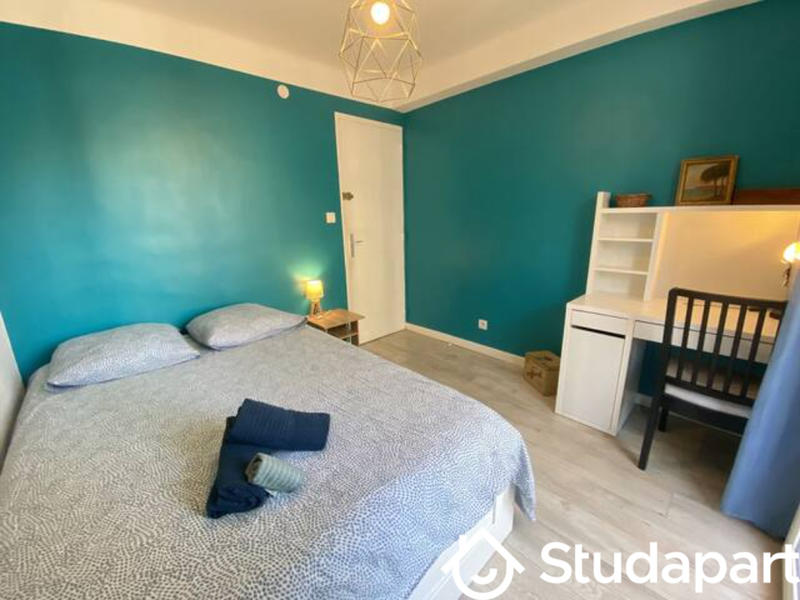 Chambre - 10 m² - 1 pièce