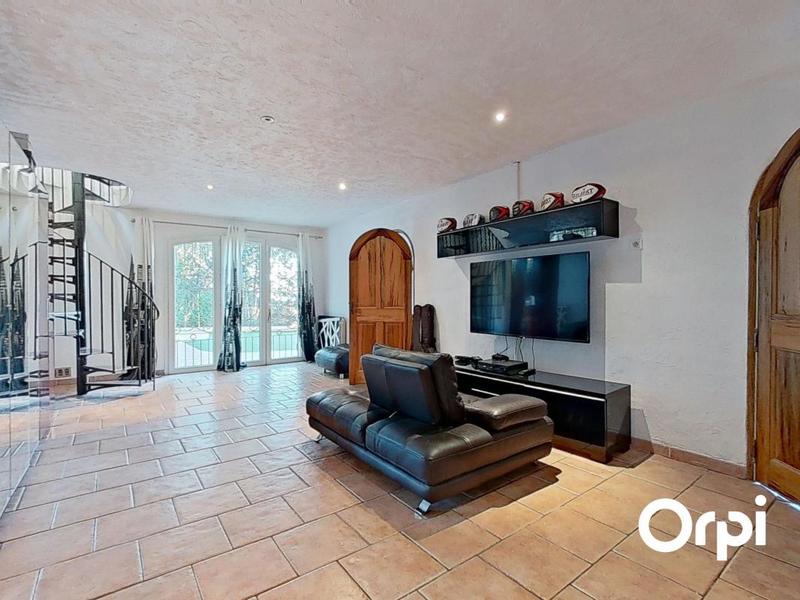 Maison - 173 m² - 5 pièces