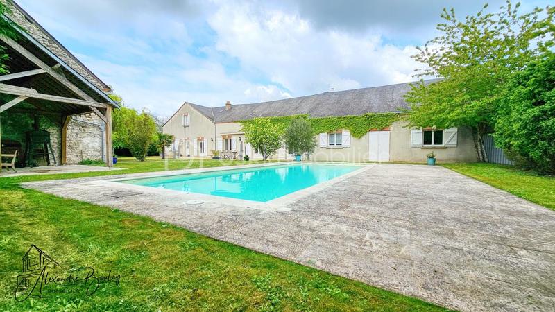 Maison ancienne - 246 m² - 8 pièces