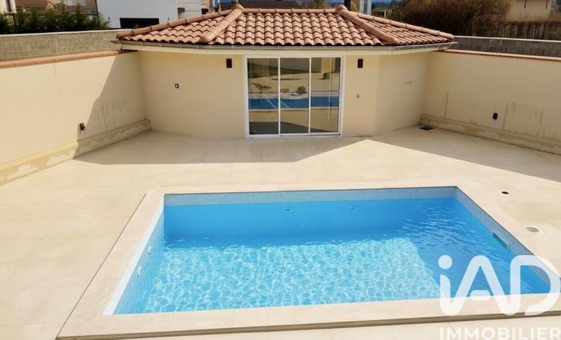 Maison - 231 m² - 9 pièces