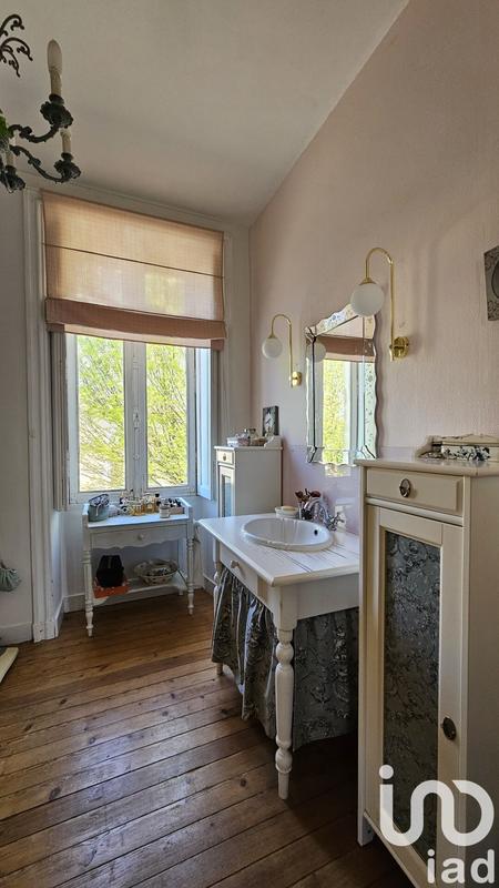 Maison de ville - 160 m² - 9 pièces