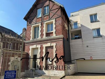 Immeuble - 150 m² - 6 pièces