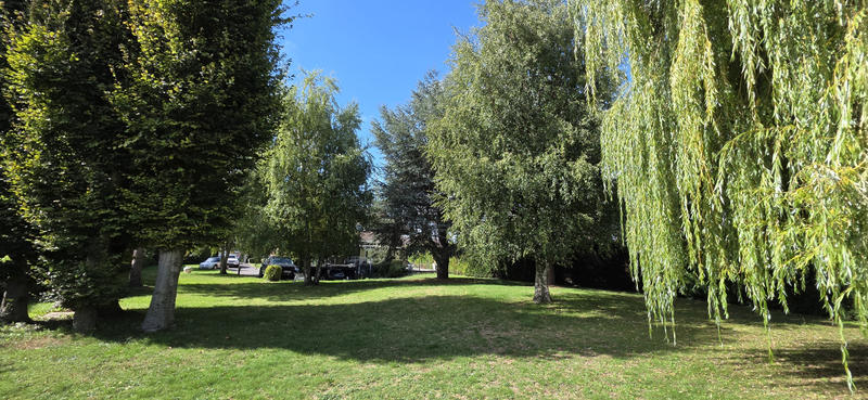 Maison - 216 m² - 8 pièces