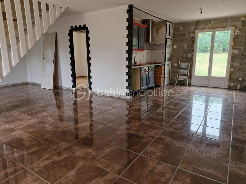 Maison traditionnelle - 89 m² - 5 pièces