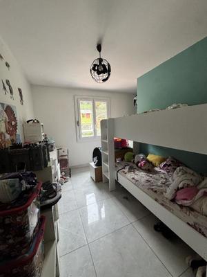 Propriété - 125 m² - 4 pièces