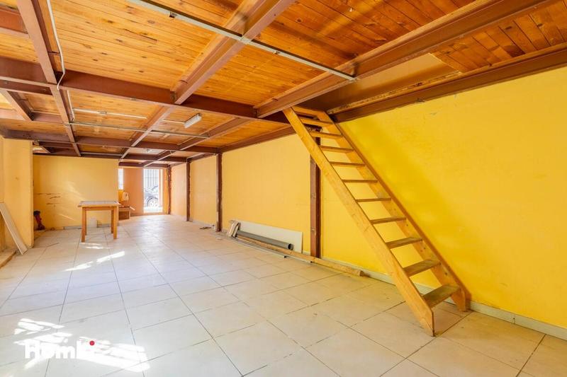 Divers - 300 m² - 6 pièces