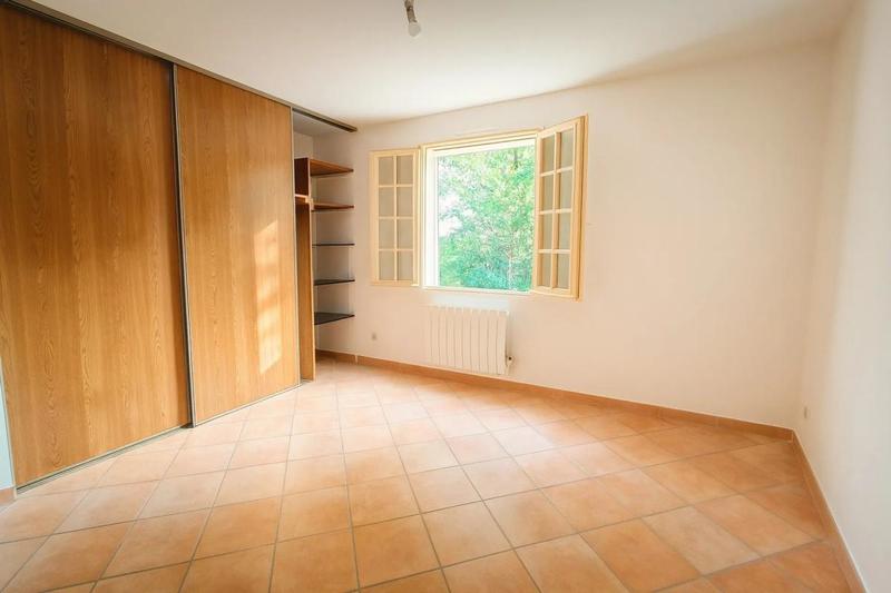 Villa - 111 m² - 6 pièces