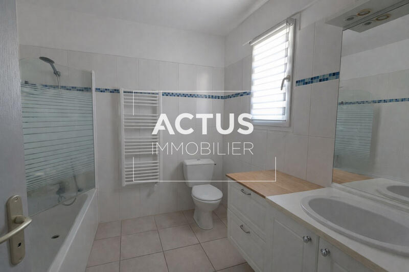 Maison - 73 m² - 3 pièces