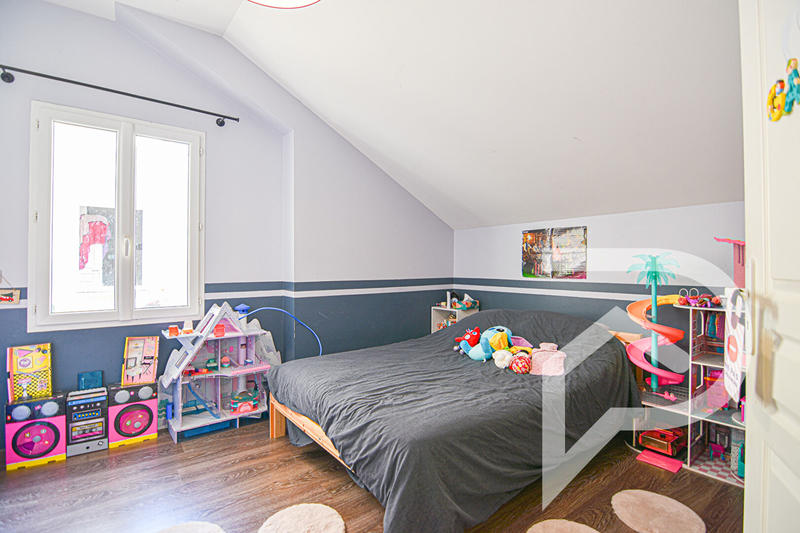 Maison - 147 m² - 6 pièces