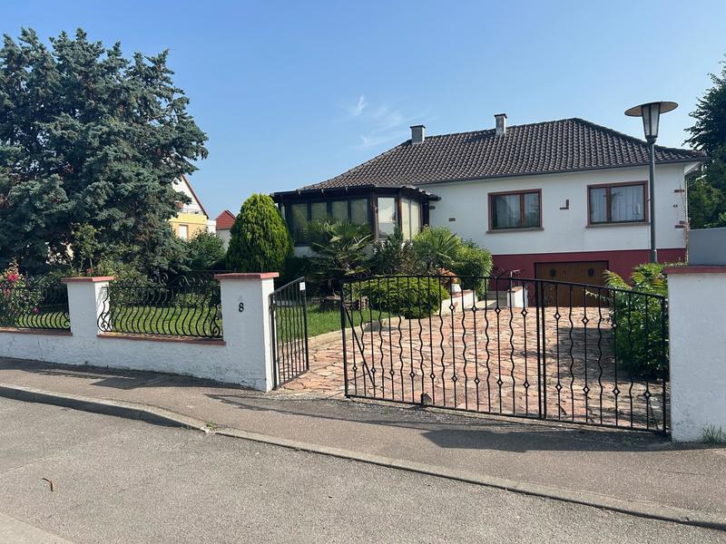 Maison - 121 m² - 6 pièces