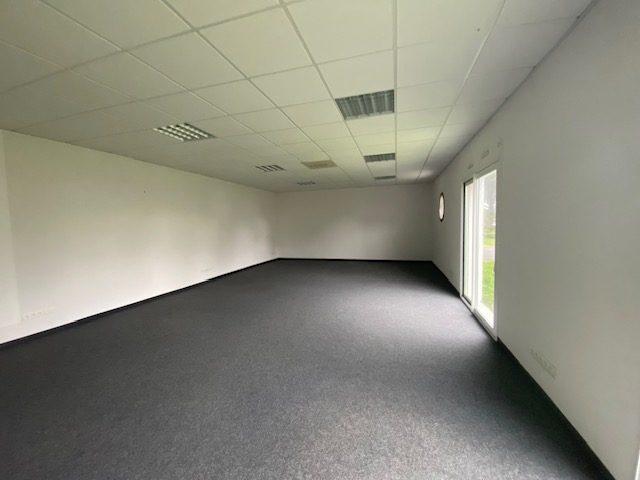 Bureau - 57 m²