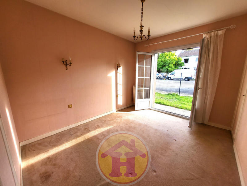 Maison - 121 m² - 6 pièces