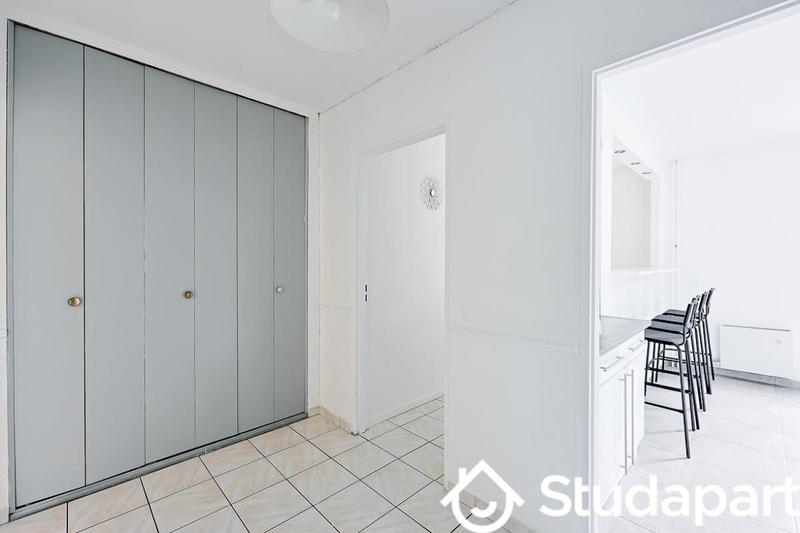 Chambre - 10 m² - 1 pièce