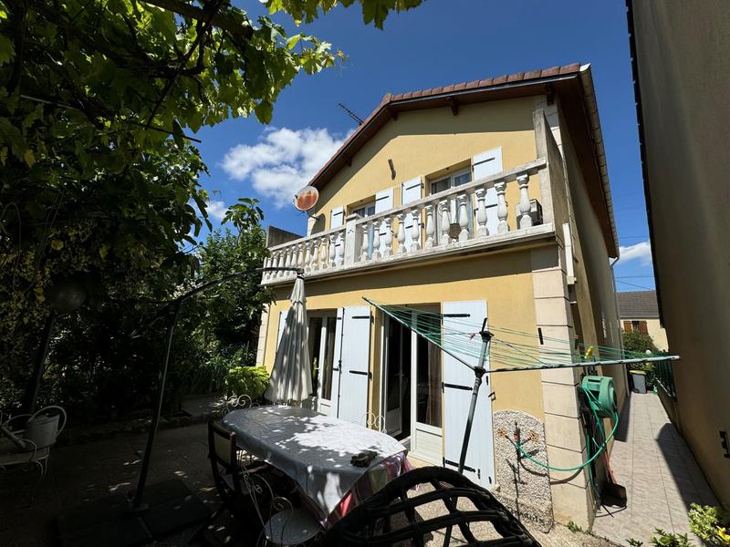 Maison - 120 m² - 6 pièces