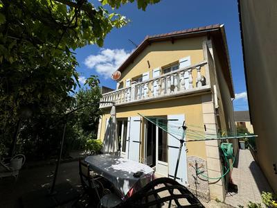 Maison - 120 m² - 6 pièces