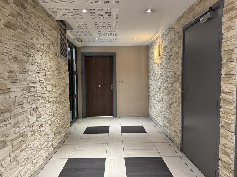 Appartement - 80 m² - 3 pièces