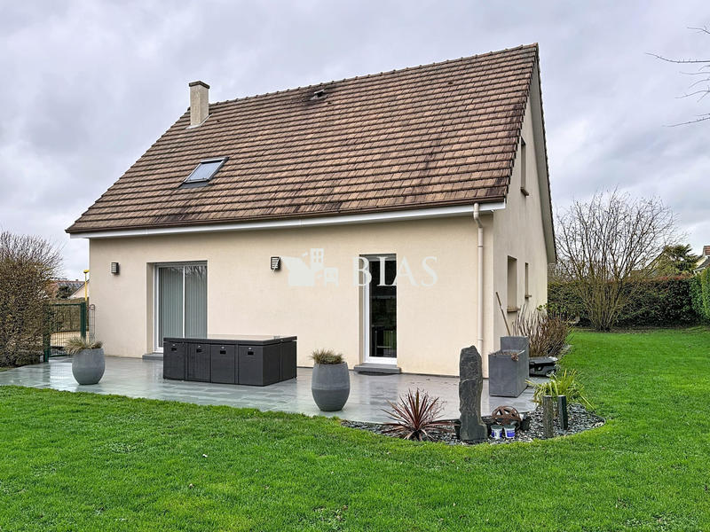 Maison - 106 m² - 5 pièces
