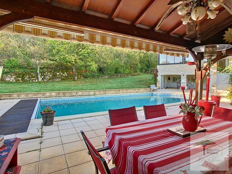 Maison - 171 m² - 5 pièces