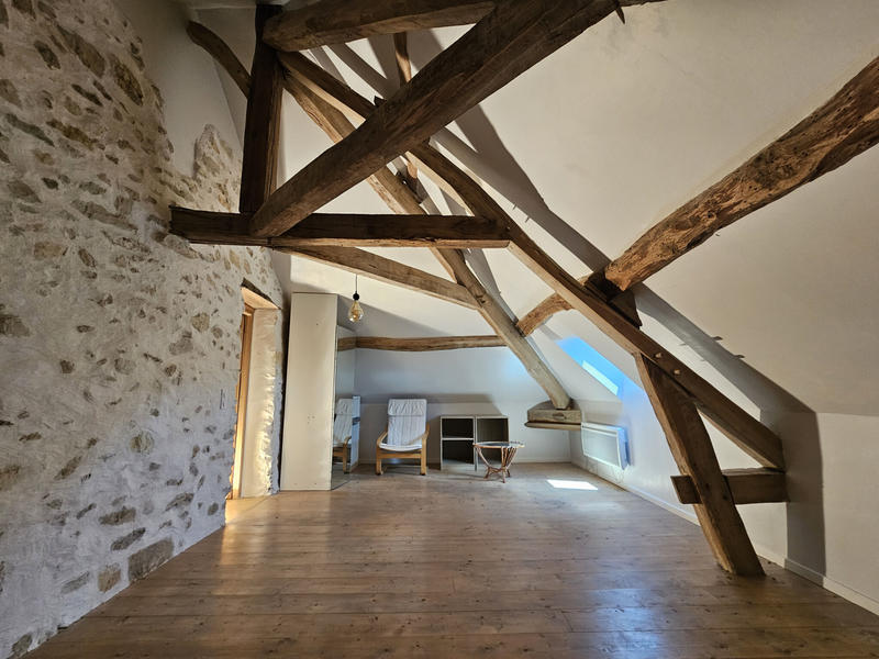 Maison - 210 m² - 9 pièces