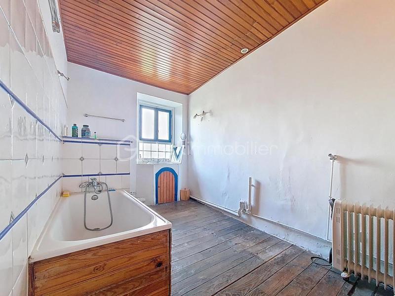 Maison de village - 117 m² - 6 pièces