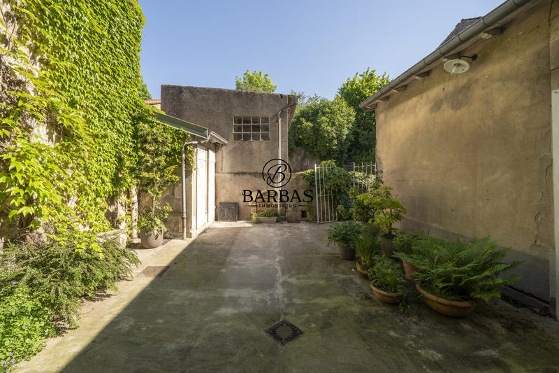 Maison - 220 m² - 12 pièces