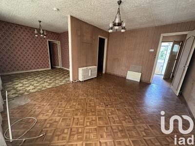 Maison - 96 m² - 5 pièces