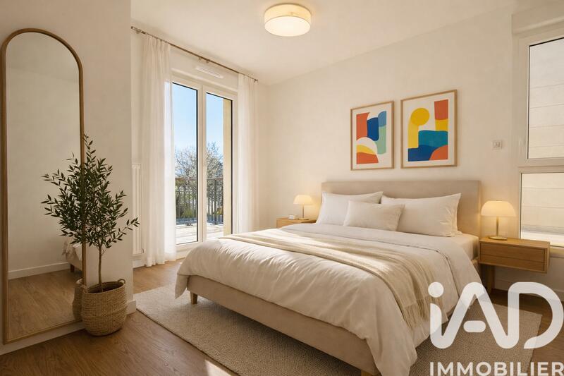 Appartement - 90 m² - 4 pièces