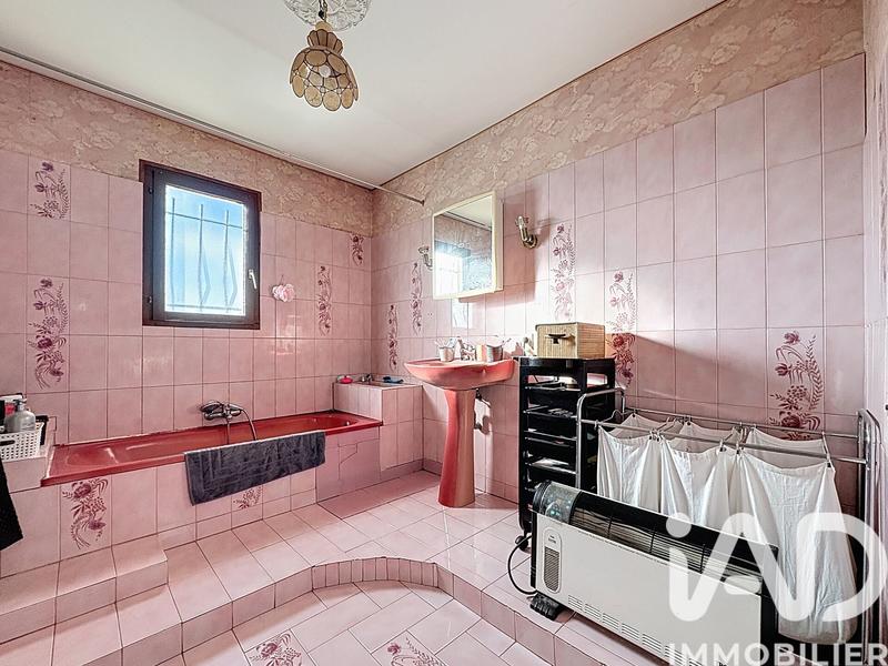 Maison - 191 m² - 8 pièces