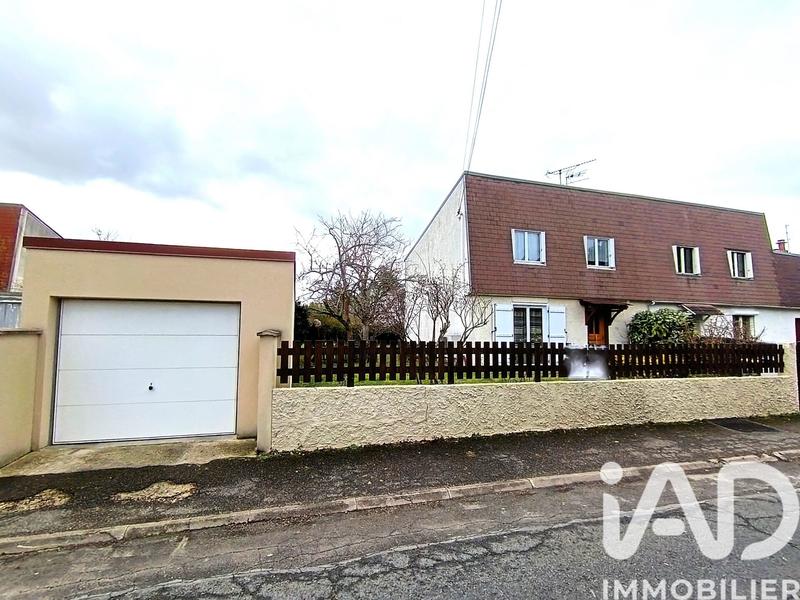 Maison - 93 m² - 4 pièces