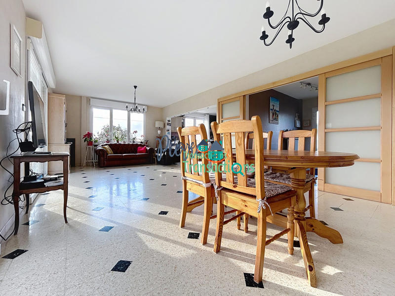 Maison - 157 m² - 6 pièces