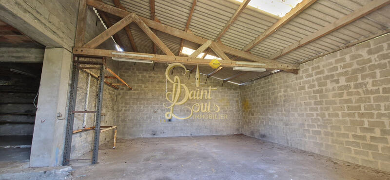 Parking / Garage - 250 m²