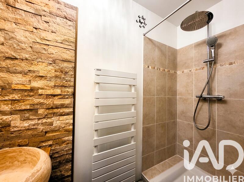 Appartement - 82 m² - 3 pièces