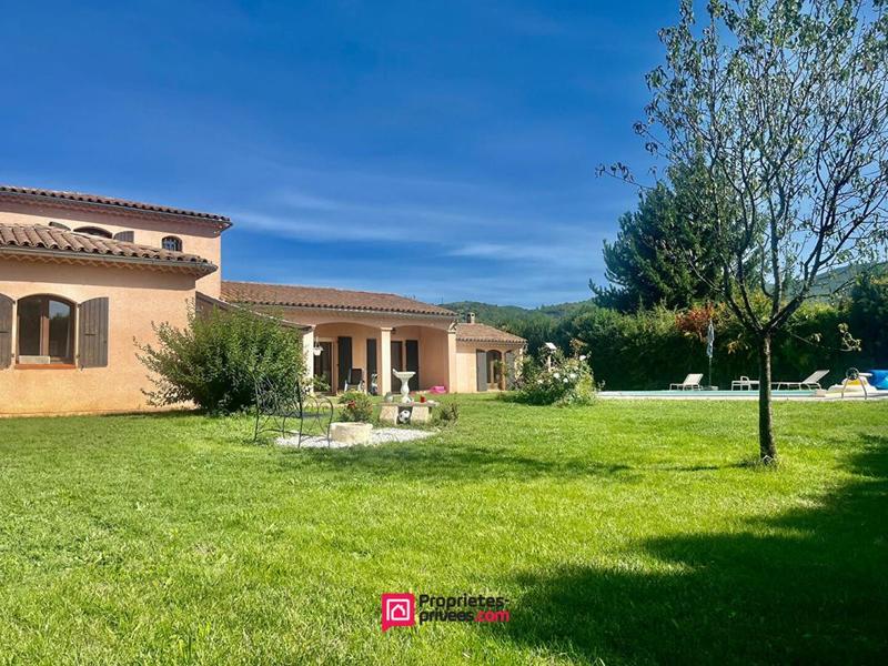 Villa - 220 m² - 7 pièces