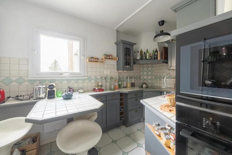 Appartement - 90 m² - 4 pièces