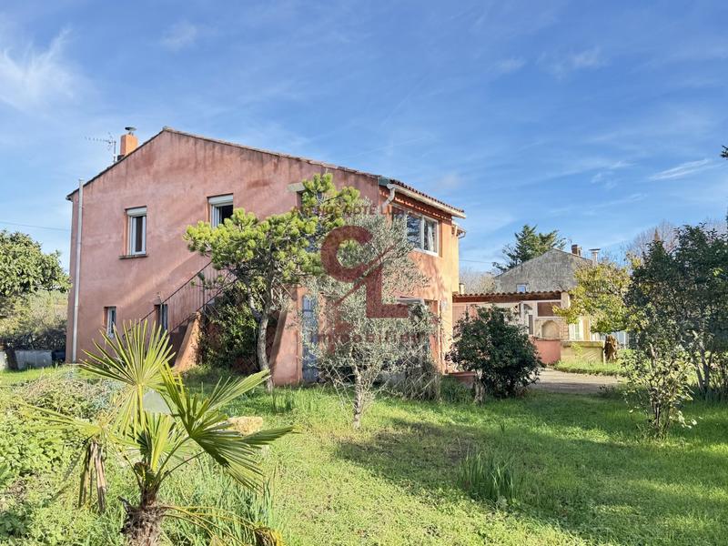 Maison - 203 m² - 5 pièces