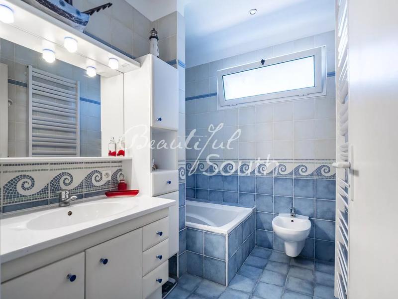 Villa - 193 m² - 5 pièces