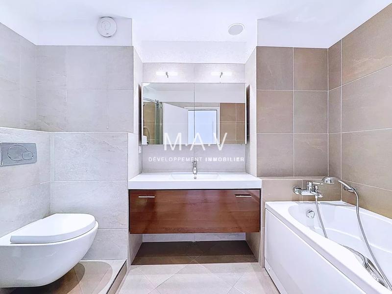 Appartement - 78 m² - 2 pièces