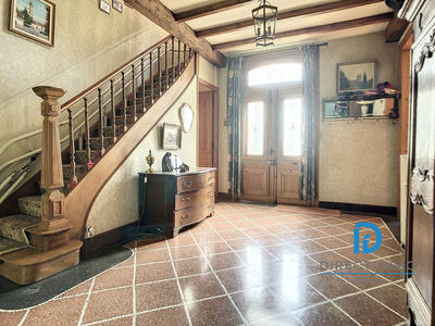 Château - 266 m² - 8 pièces