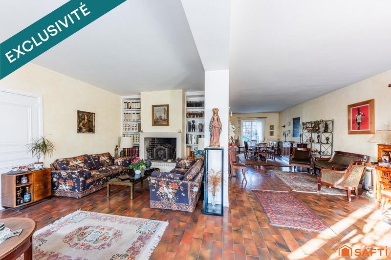 Villa - 269 m² - 12 pièces