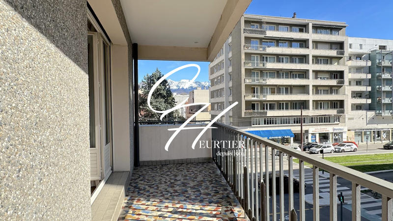 Appartement - 88 m² - 3 pièces