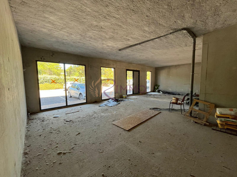 Local commercial - 209 m²