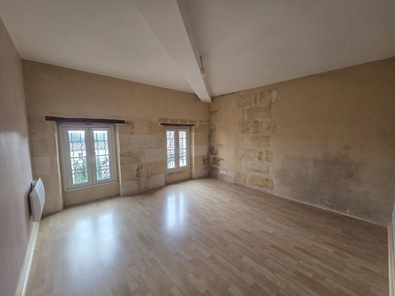 Appartement - 95 m² - 4 pièces