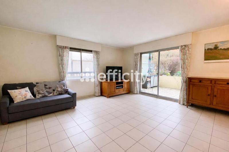 Appartement - 81 m² - 3 pièces