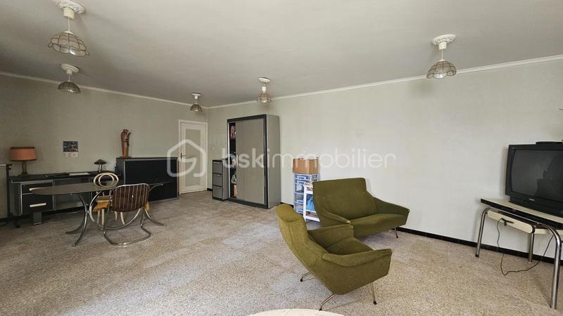 Villa - 237 m² - 7 pièces