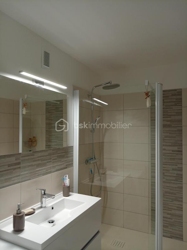 Appartement - 84 m² - 4 pièces