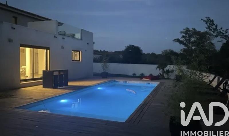 Maison - 196 m² - 5 pièces