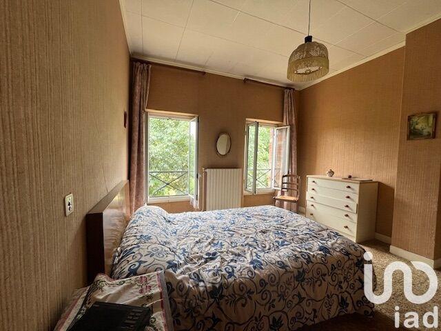 Maison - 280 m² - 10 pièces