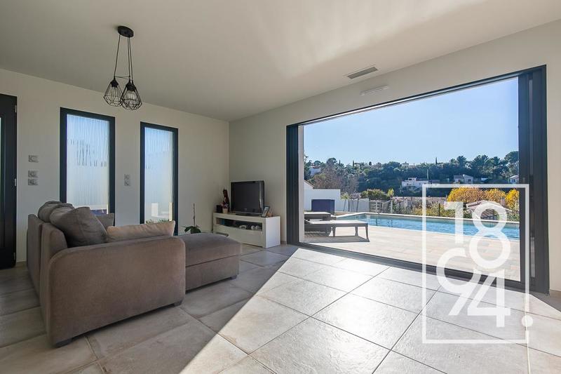 Villa - 120 m² - 4 pièces